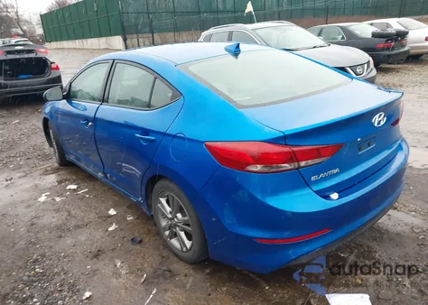 2017 Hyundai Elantra Se z USA, uszkodzony, nr VIN 5NPD84LF8HH116580